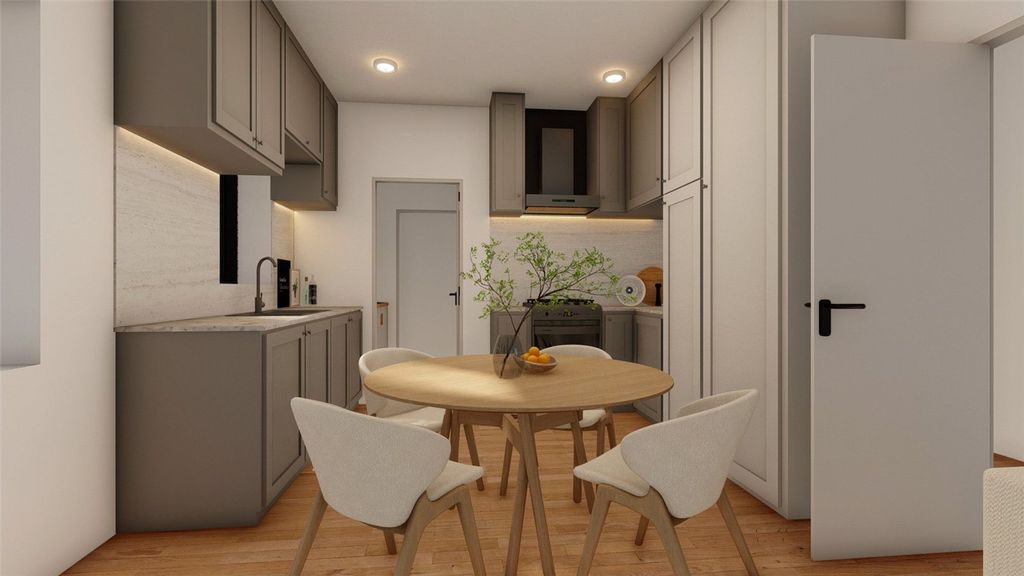 Property photo 3 of 8 Kitchen