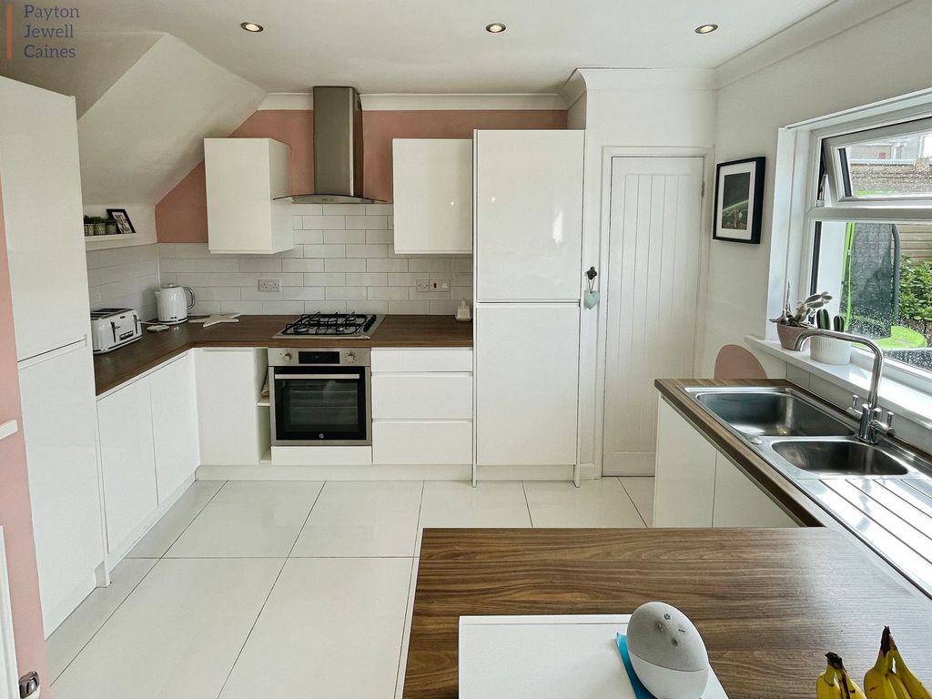 Property photo 2 of 28 Not Specified