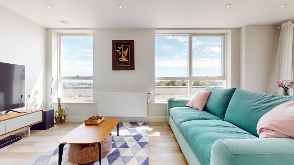 Property photo 2 of 26