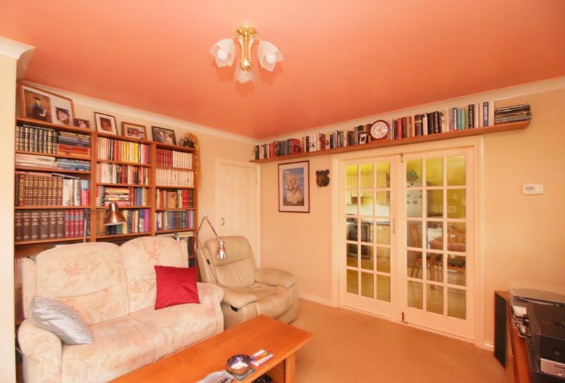 Property photo 3 of 21 23 Balleigh Court