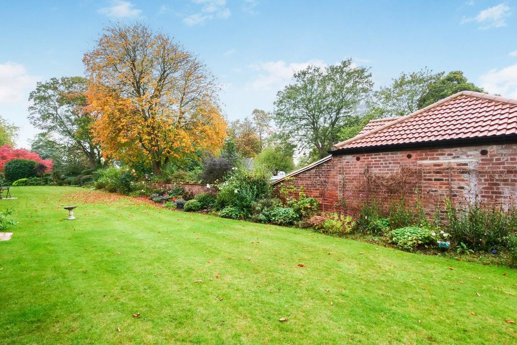 Property photo 3 of 14 Pnmb0124.Jpg