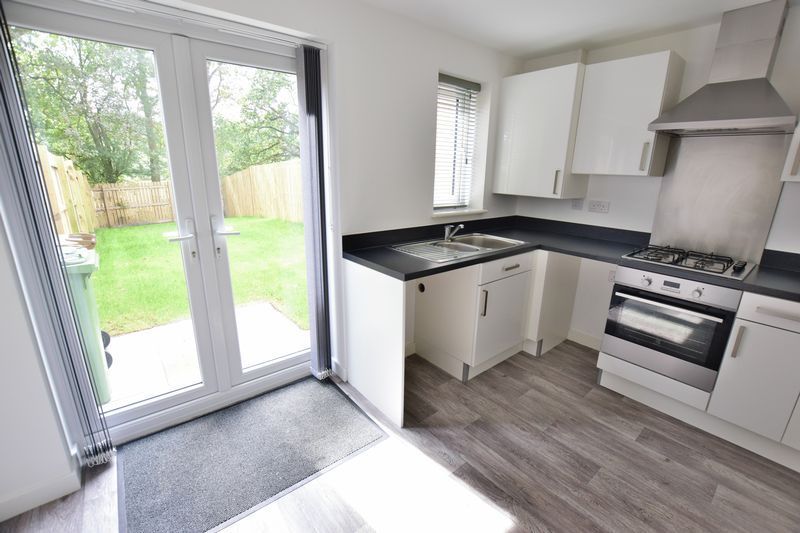 Property photo 3 of 10 Photo 3