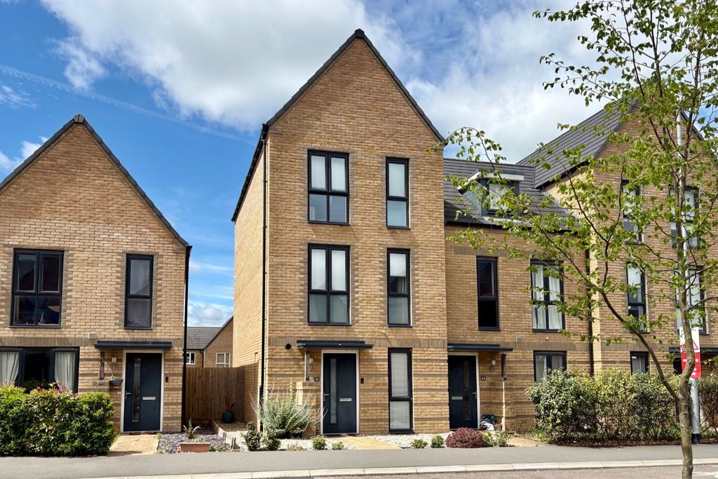 Property photo 1 of 18 5d5B7A43-F09F-49Eb-96Fa-5823c0Bc9A13