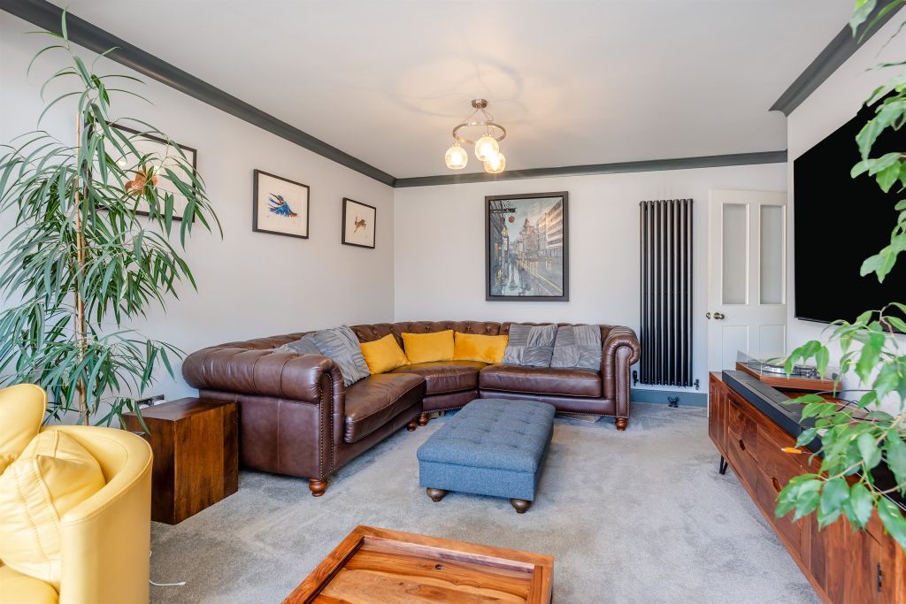 Property photo 2 of 24