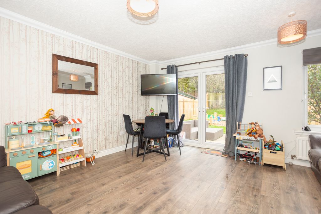 Property photo 3 of 29 Lounge/Diner