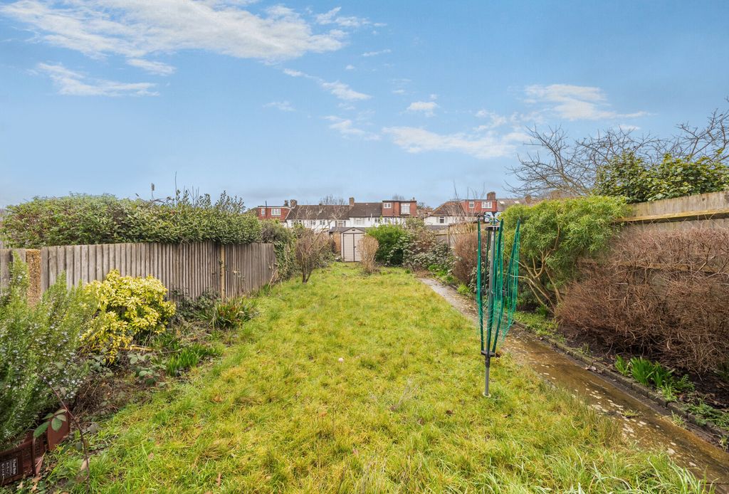 Property photo 3 of 19 1407669-11-698c5c...