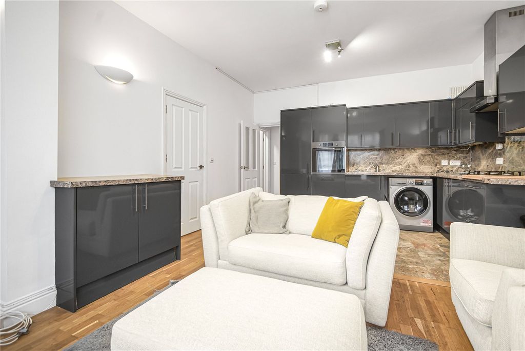 Property photo 3 of 16 Picture No. 05