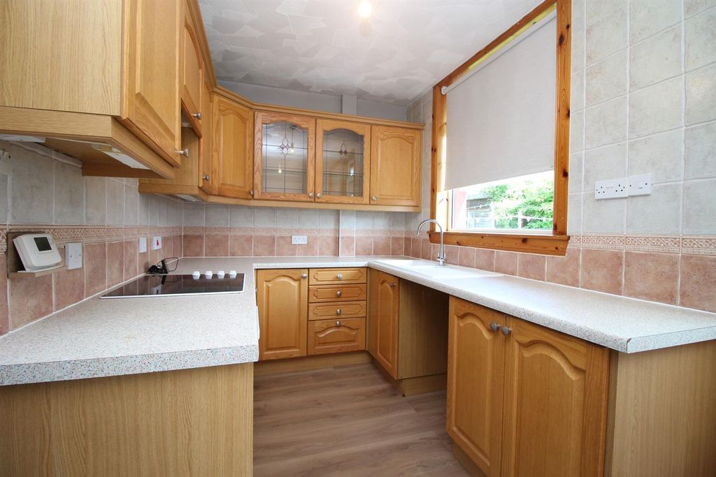 Property photo 3 of 22 6.Jpg