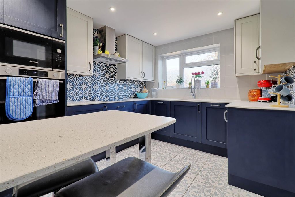 Property photo 2 of 19 Kitchen 2.Jpg