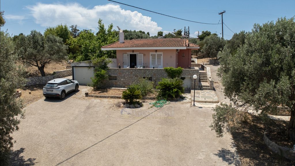 Property photo 2 of 42