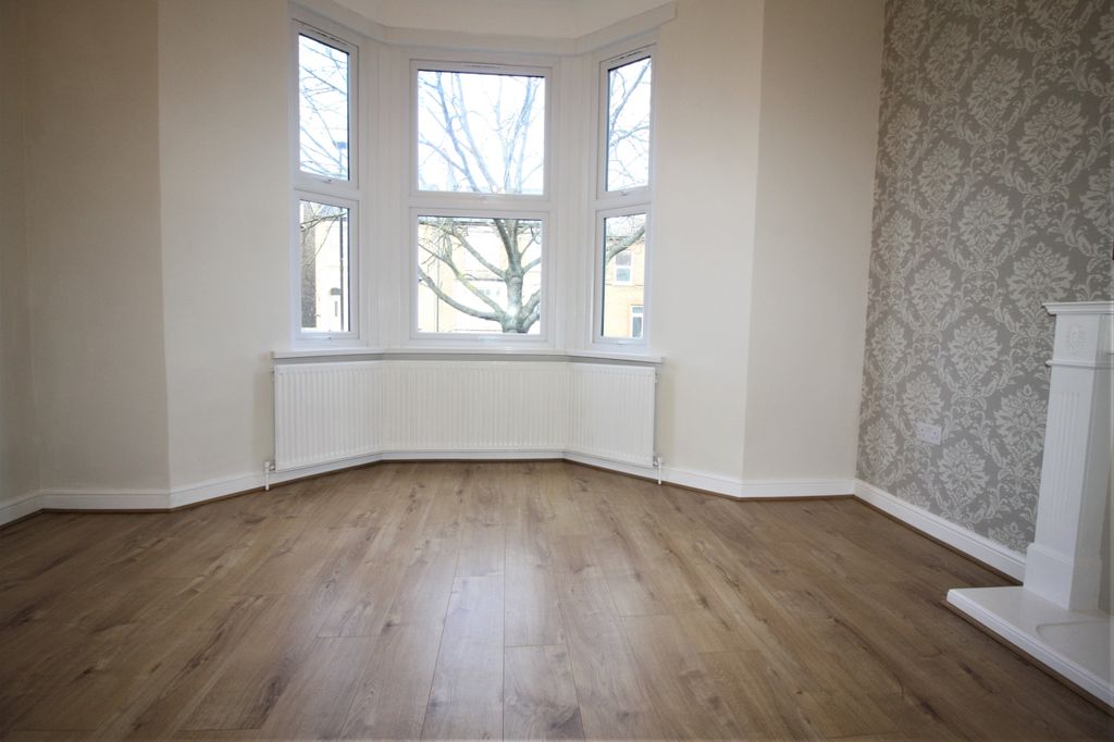 Property photo 3 of 13 Gallery