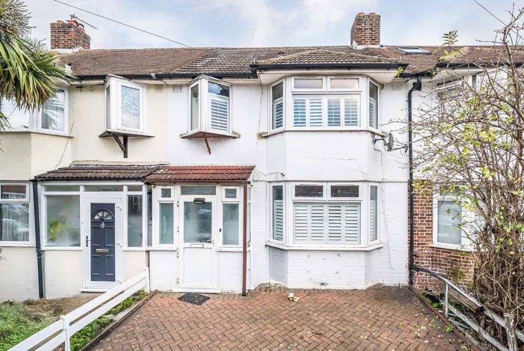 Property photo 1 of 9