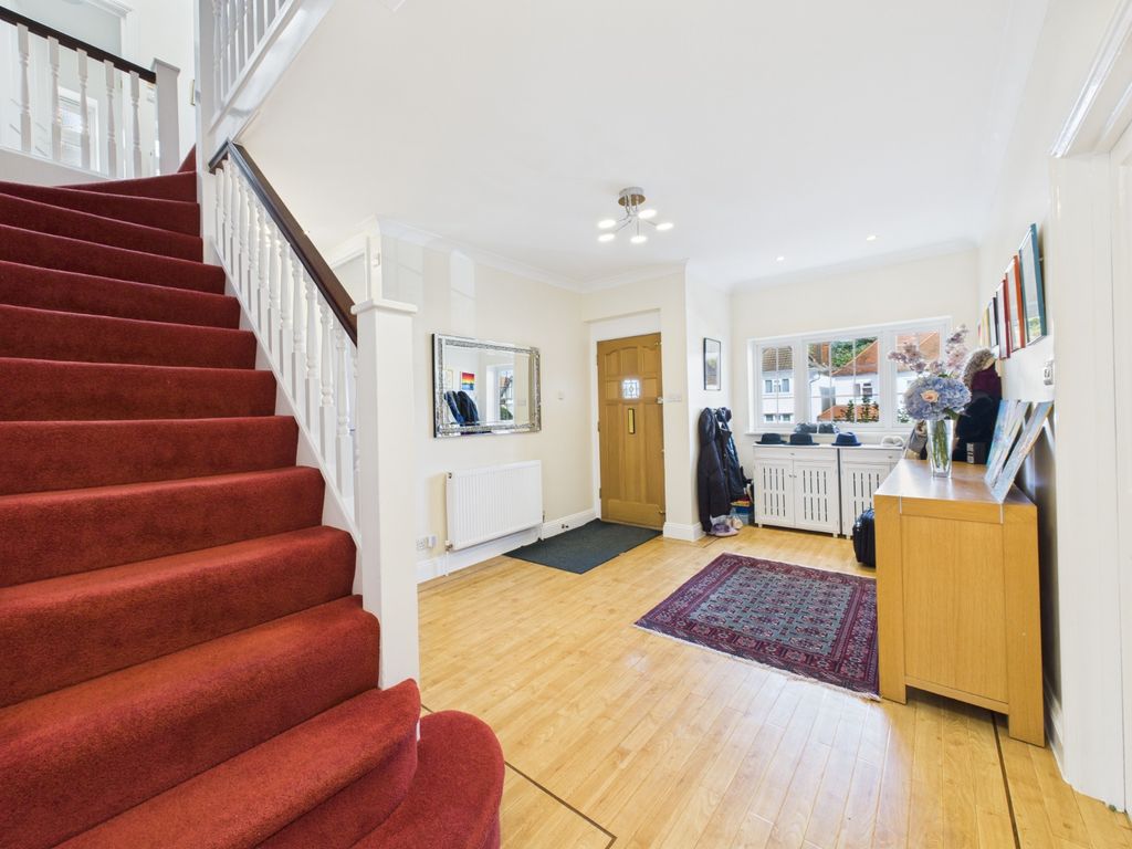 Property photo 2 of 23