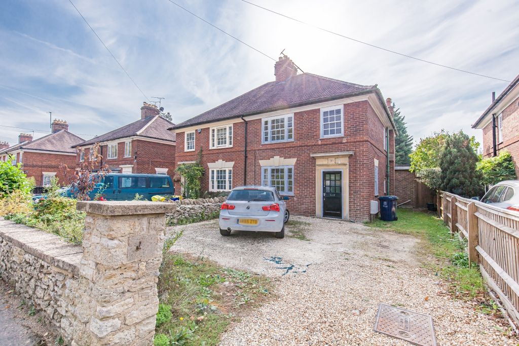 Property photo 1 of 12 142131