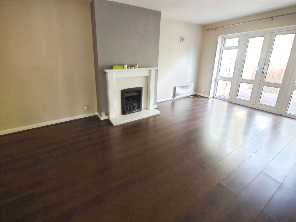 Property photo 3 of 9 Lounge/Dining Room