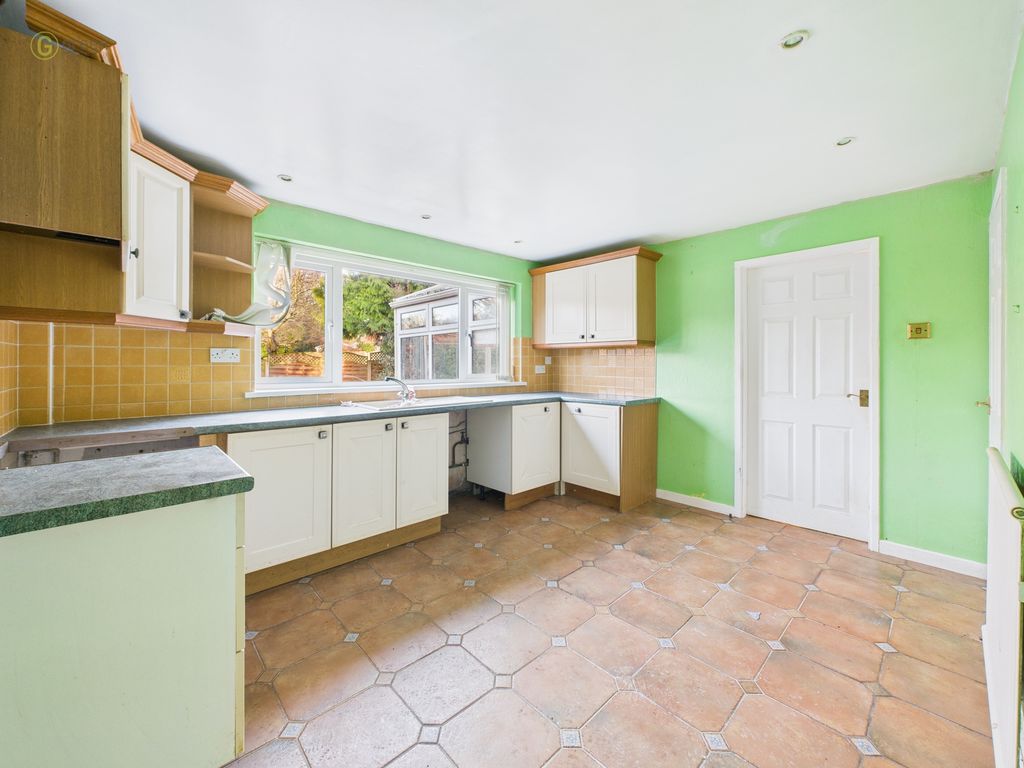 Property photo 3 of 18 Cam04914G0Pr0335Still007