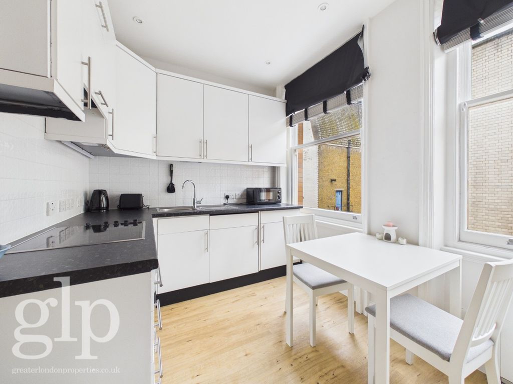 Property photo 3 of 21 4444213