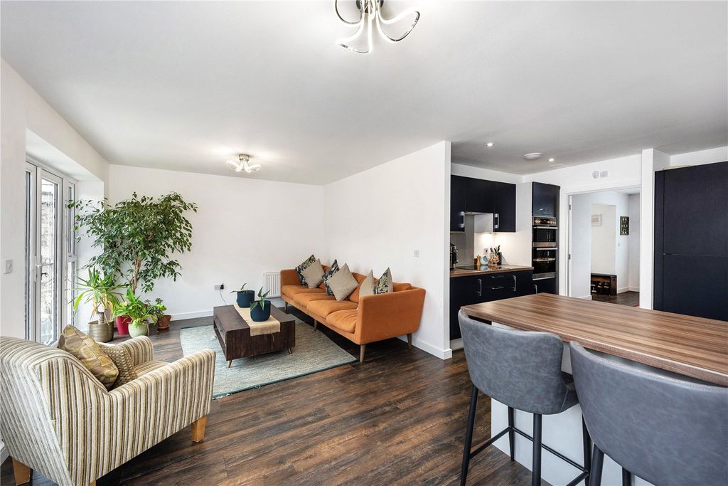 Property photo 3 of 20 Picture No. 09