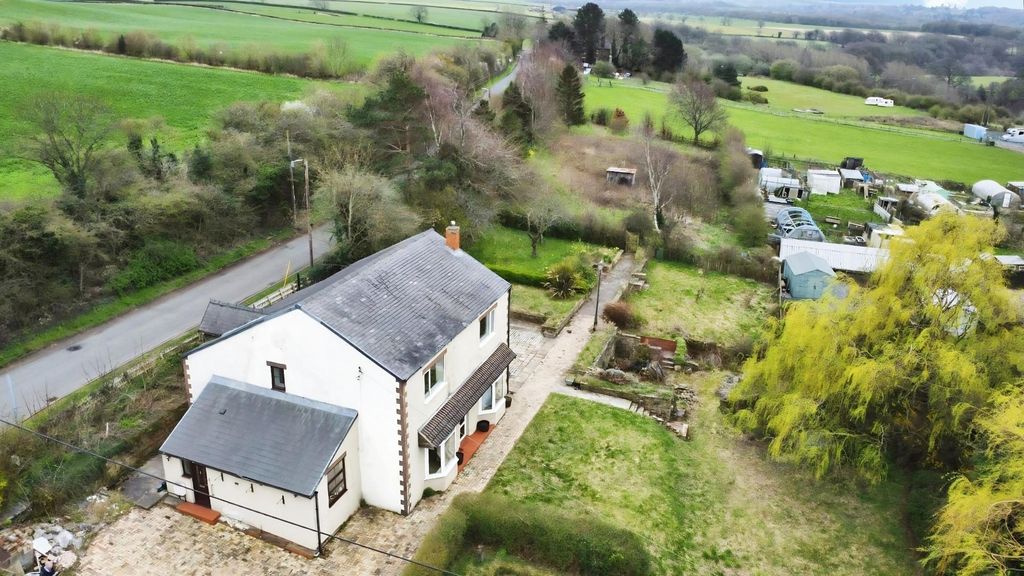 Property photo 1 of 30 Da10F45d-1686d8d9-E524-4A9F-8E63-F6Eb691A9662.Jpg