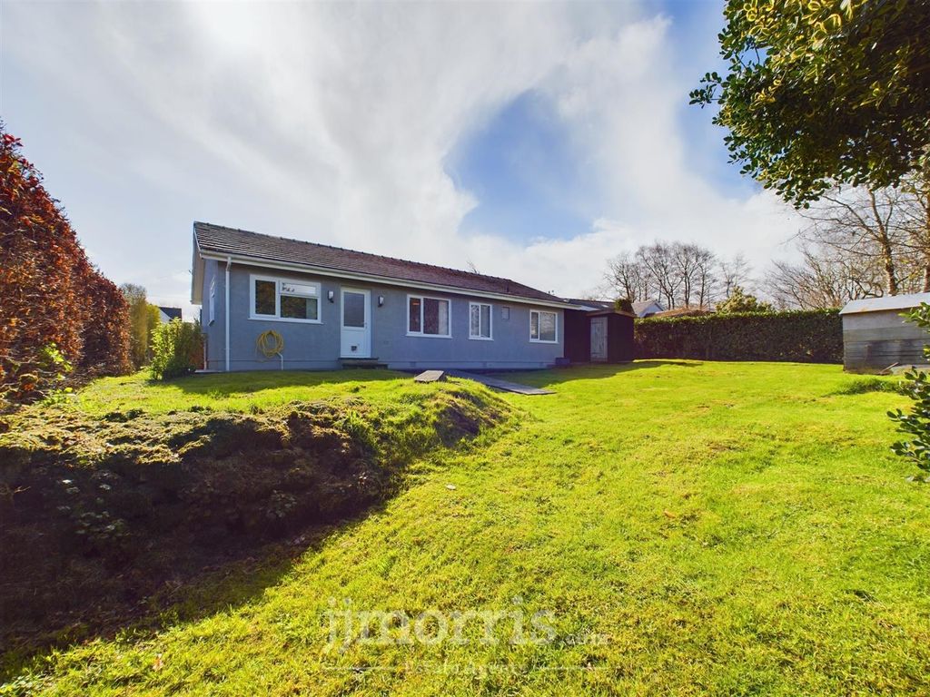 Property photo 2 of 35 Cam03686G0-Pr0019-Still010.Jpg