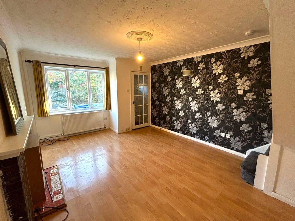 Property photo 2 of 13 Picture No. 23