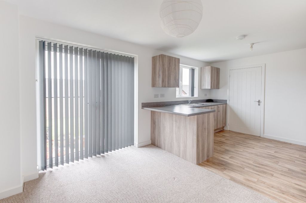 Property photo 3 of 16 Picture No. 06