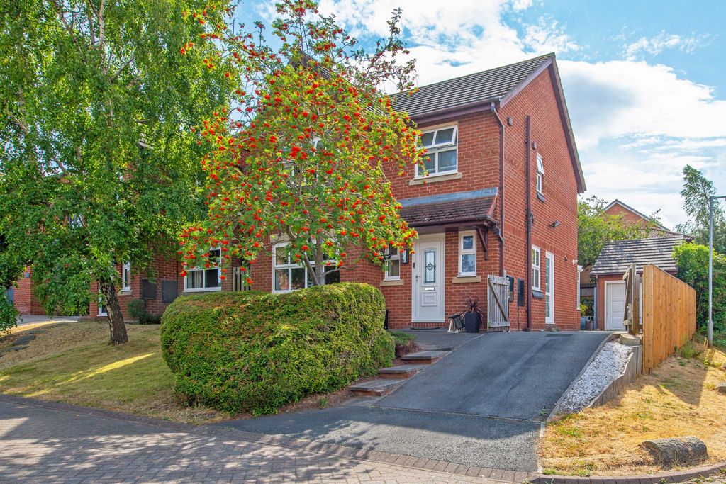 Property photo 1 of 24