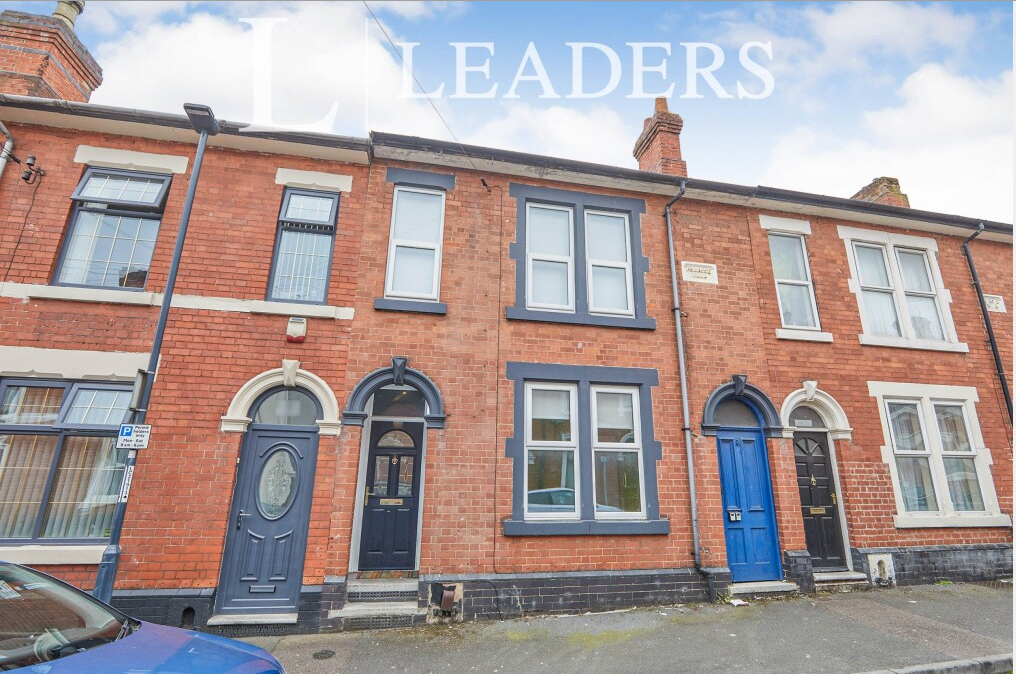 Property photo 1 of 7 Lyndhurst Fs