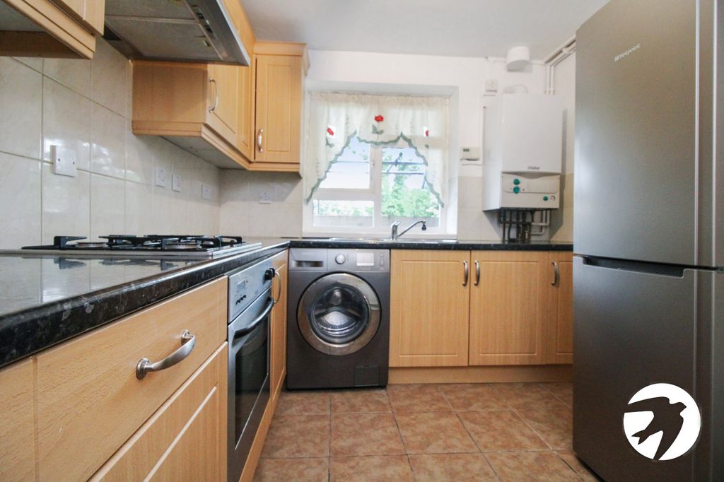 Property photo 3 of 6 Picture No. 02