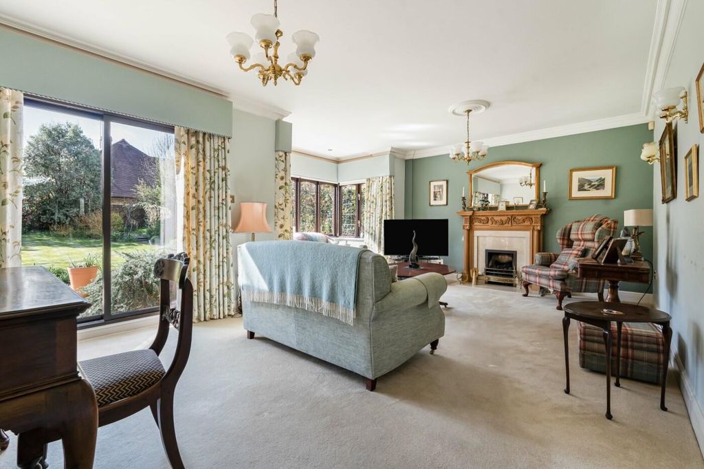 Property photo 2 of 25 Image