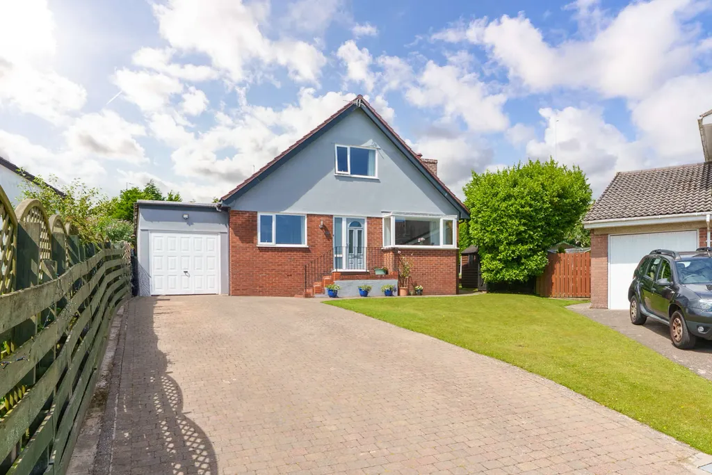 Property photo 1 of 23