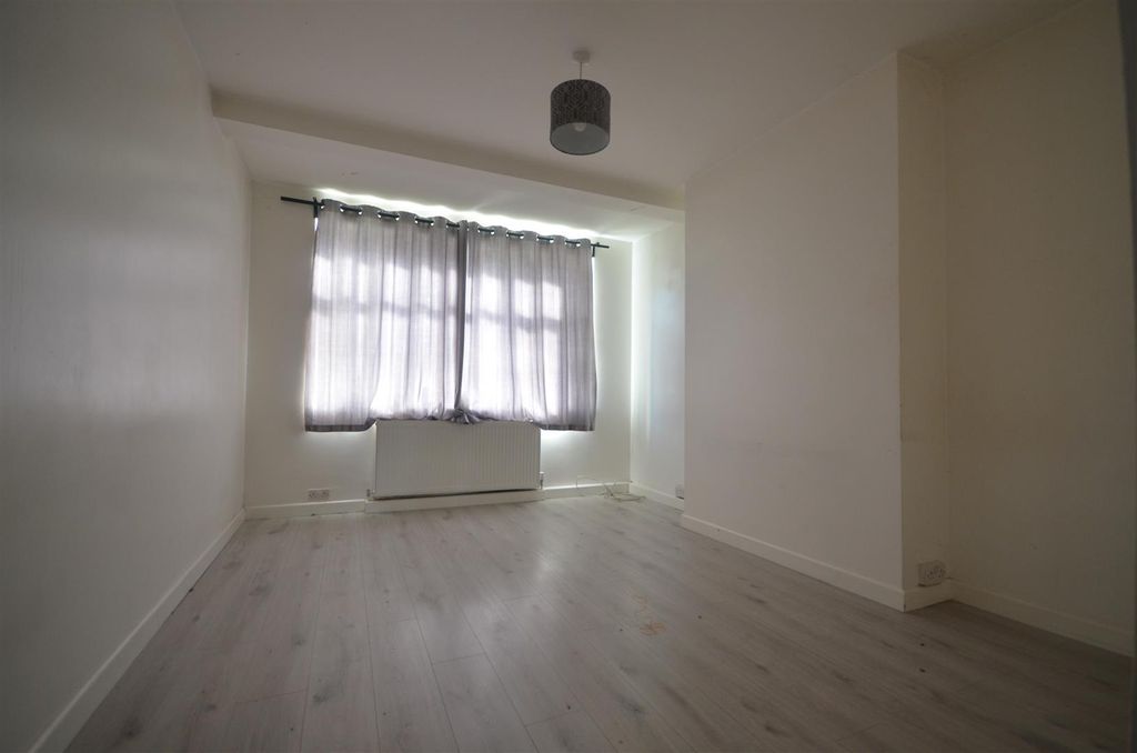 Property photo 2 of 7 Dsc_3880.Jpg