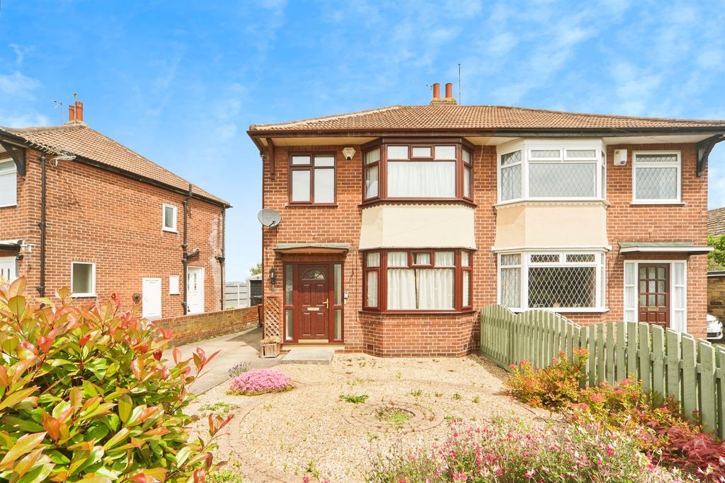 Property photo 1 of 17