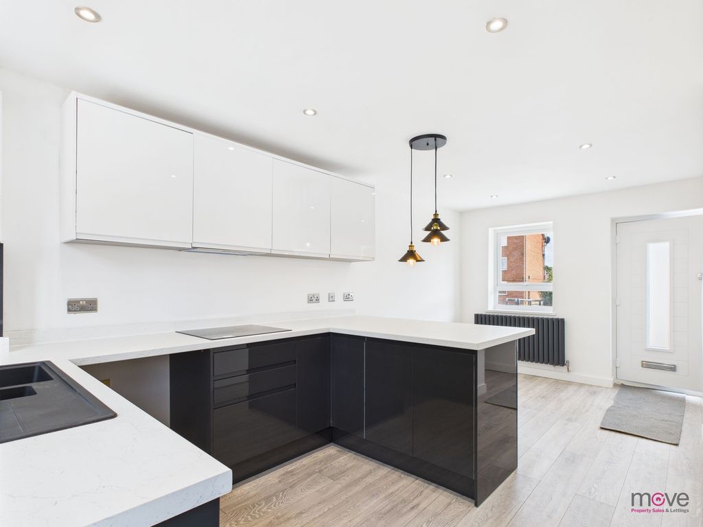 Property photo 2 of 10 Kitchen/Diner