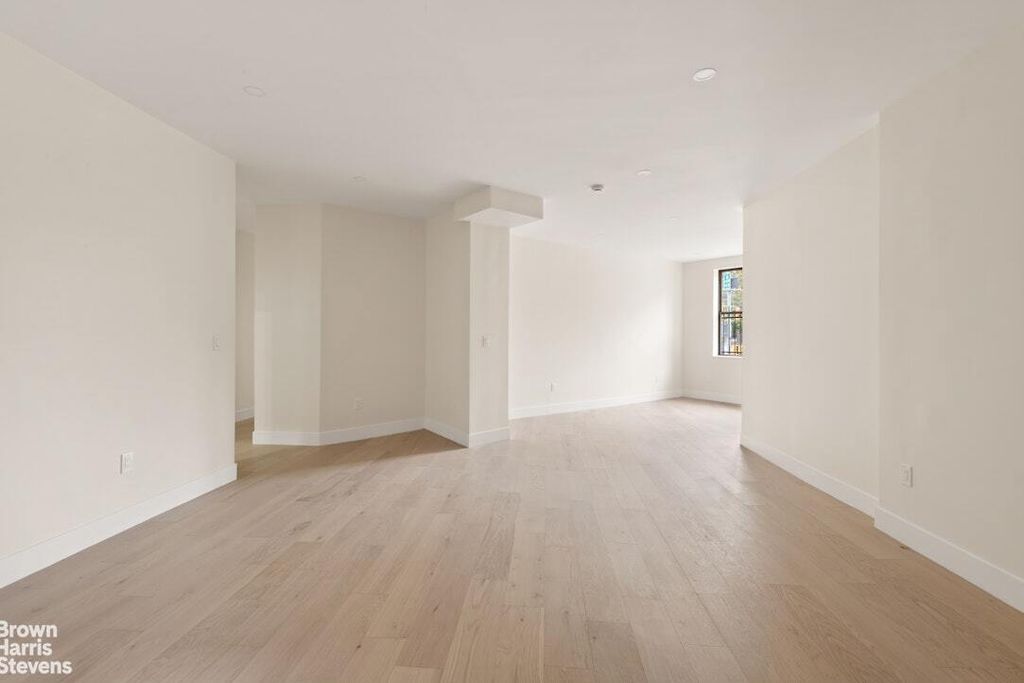 Property photo 2 of 13 <Alttext/>