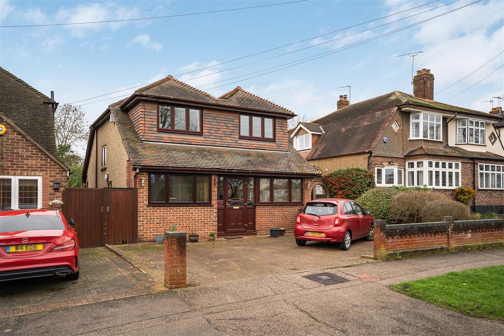 Property photo 2 of 31 2