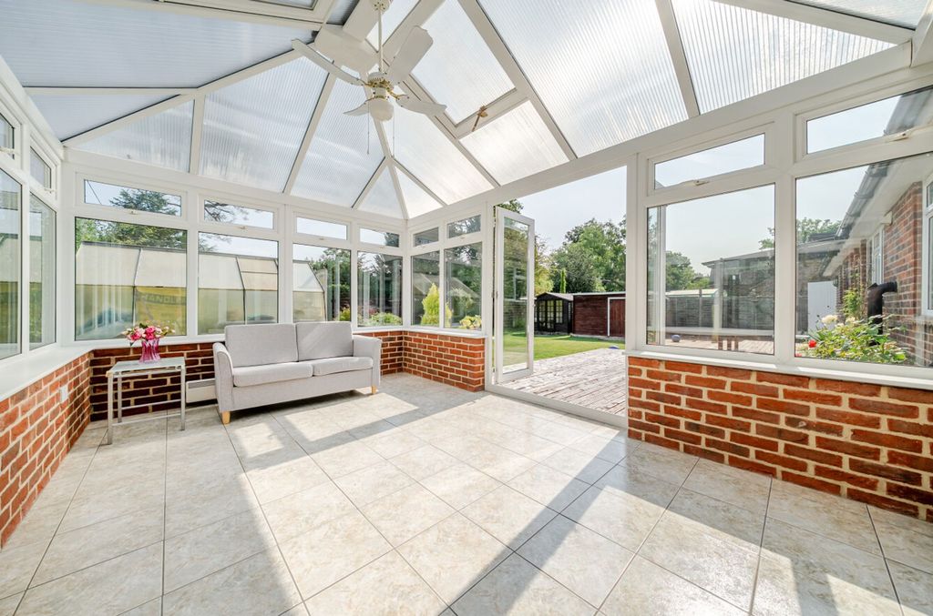 Property photo 3 of 19