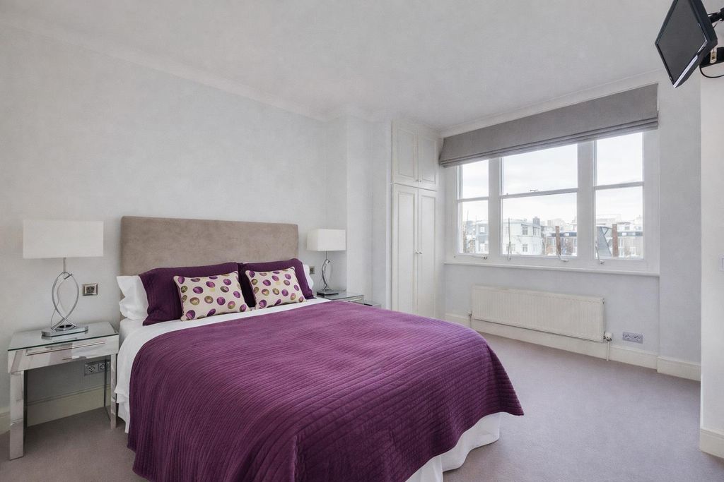 Property photo 2 of 5 03+.Png