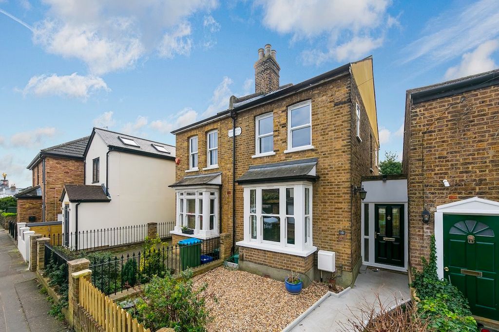 Property photo 2 of 12