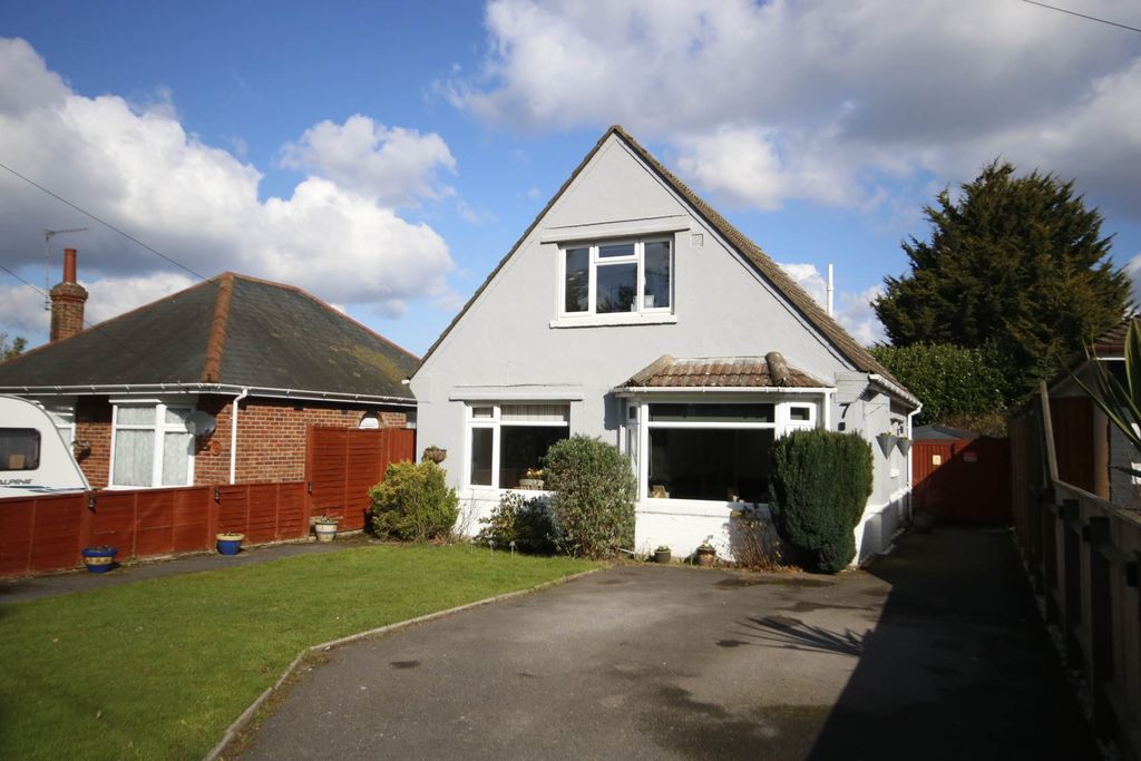 Property photo 2 of 26