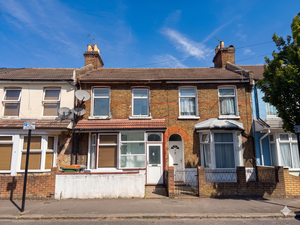 Property photo 1 of 11