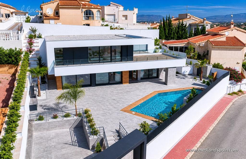 Property photo 1 of 15 Luxury Villa With 4 Bedrooms, Private Pool And Panoramic Views In Ciudad Quesada