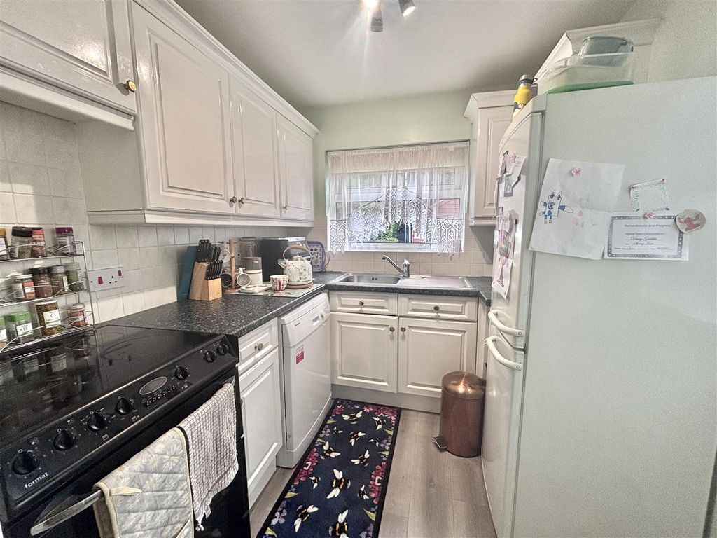 Property photo 3 of 18 Img_1376.Jpg