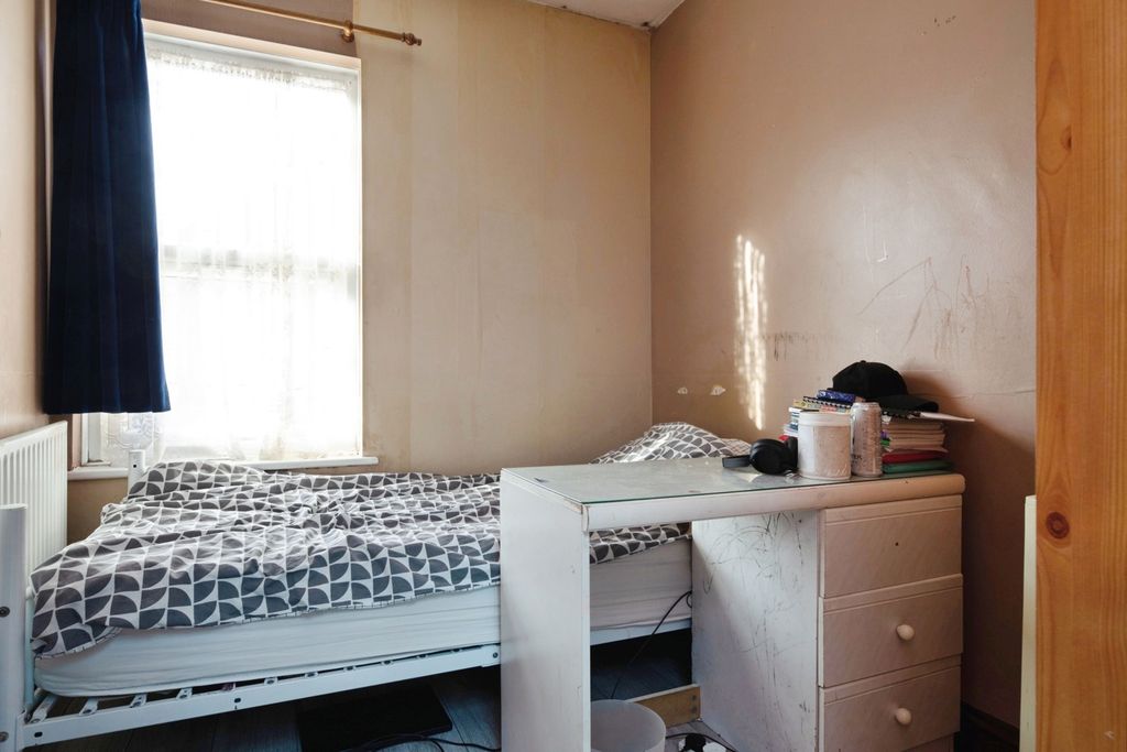 Property photo 3 of 13 Pbox-Img.Jpg