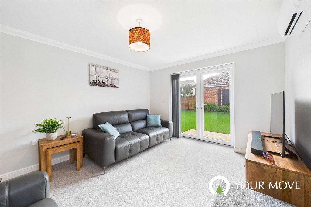 Property photo 3 of 15 Picture No. 07