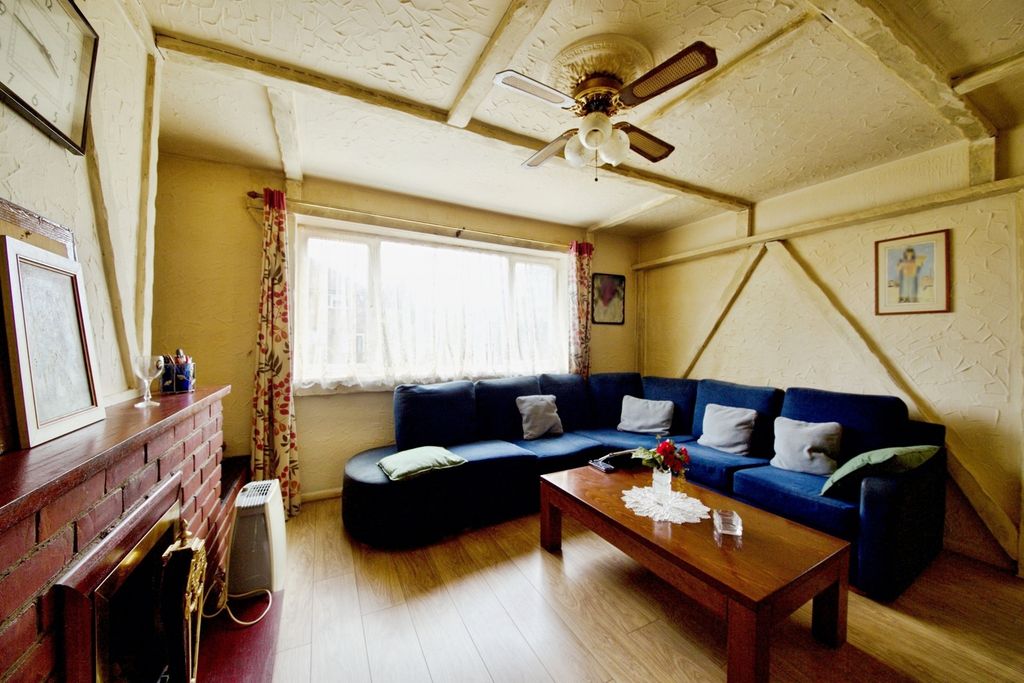 Property photo 3 of 13 Pbox-Img.Jpg