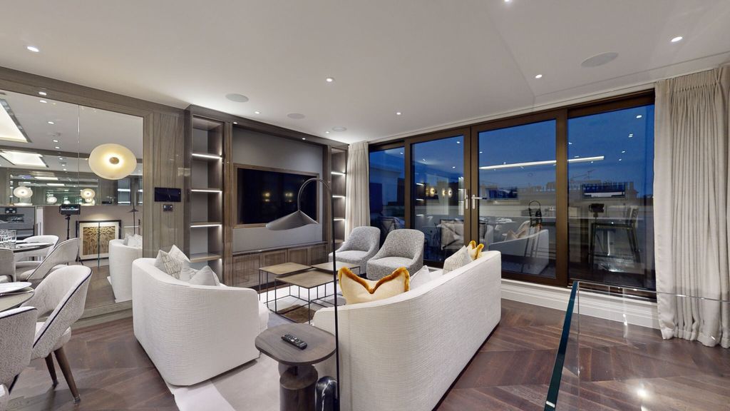 Property photo 1 of 27