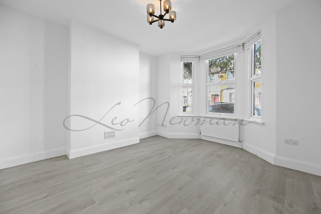 Property photo 3 of 11 Jpg