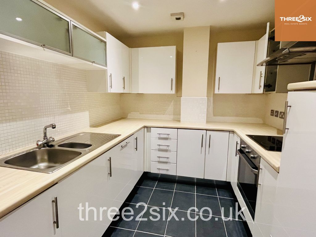 Property photo 2 of 15 Kitchen