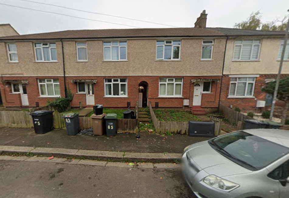 Property photo 1 of 5